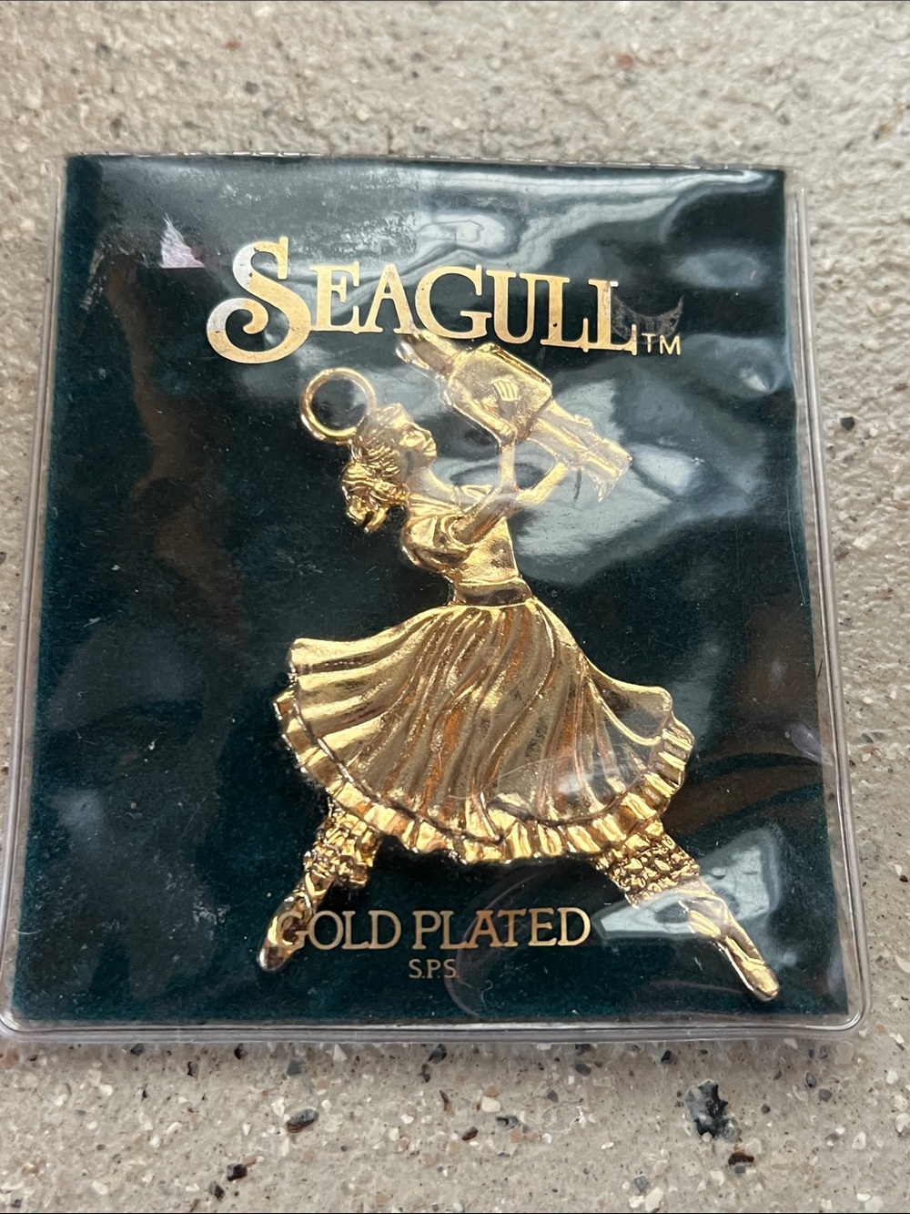 Seagull Gold-Plated Dancing Woman Brooch - Gold